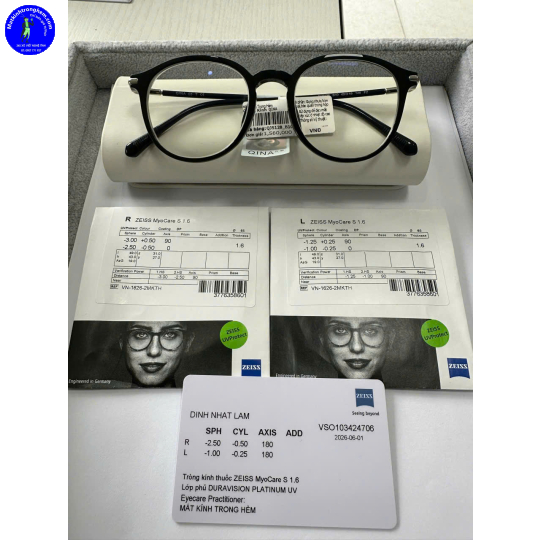 TRÒNG KÍNH KIỂM SOÁT CẬN THỊ ZEISS MYOCARE