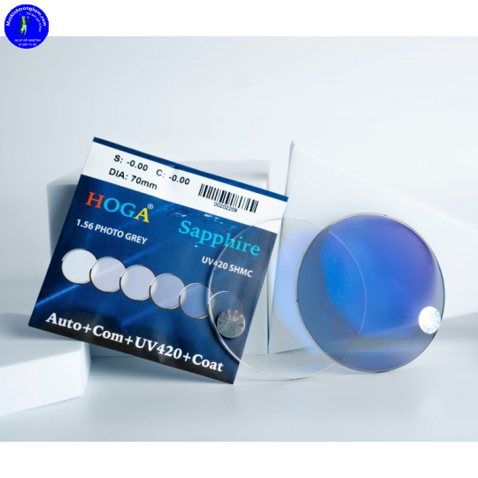 TRÒNG KÍNH ĐỔI MÀU CẮT ÁNH SÁNG XANH HOGA CHIẾT SUẤT 1.56- ĐỔI MÀU KHÓI ( VÁNG PHỦ XANH DƯƠNG)